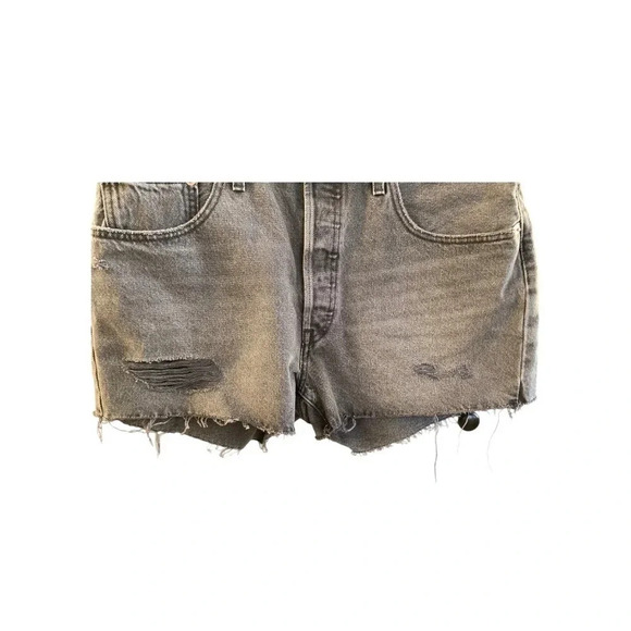 Levi 501 Women's  Distressed Denim Black Shorts Sz 32 - Picture 4 of 8